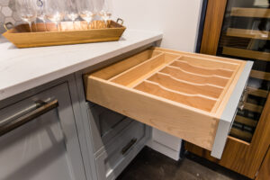 White Modern Wall Mounting Kitchen Cabinets by StyleCraft Cabinets Dallas